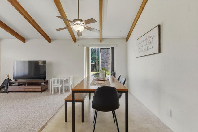 1660 Sunnyslope Road, Hollister, CA 95023