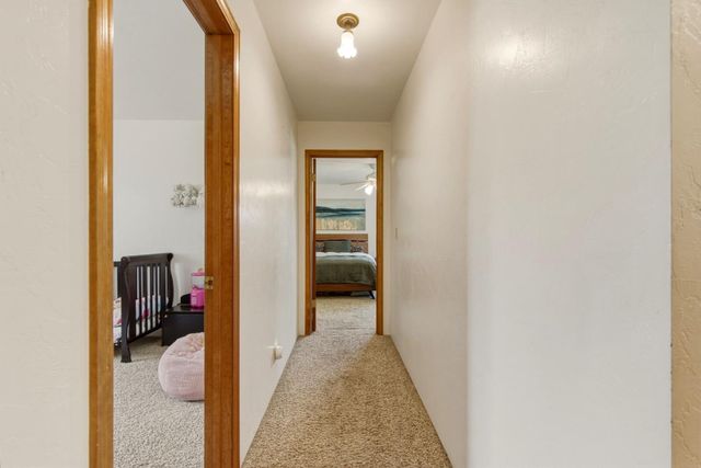1660 Sunnyslope Road, Hollister, CA 95023