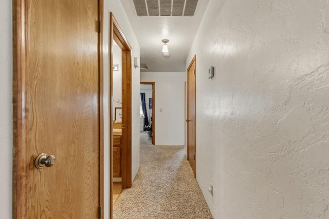 1660 Sunnyslope Road, Hollister, CA 95023