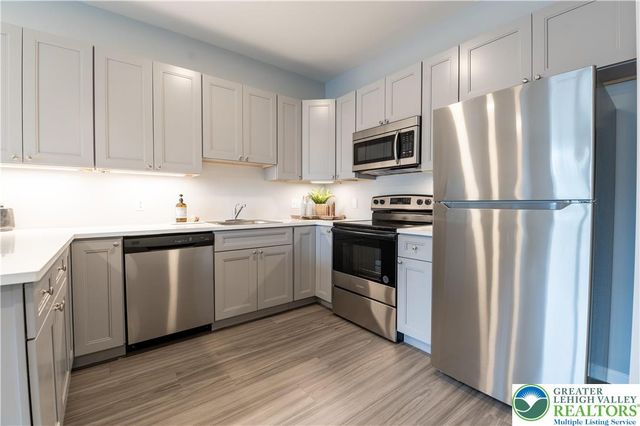 948 North Front Street A-6, Allentown City, PA 18102