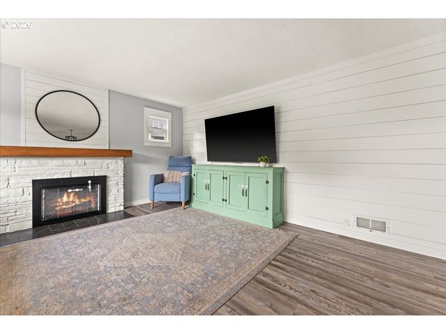 622 Sw UTAH St, Camas, WA 98607