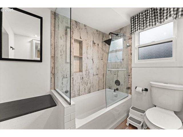 622 Sw UTAH St, Camas, WA 98607