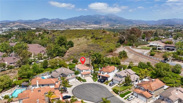 26066 Miralinda, Lake Forest, CA 92630