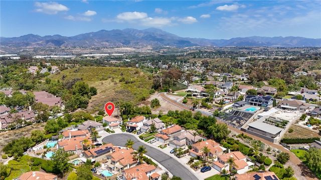 26066 Miralinda, Lake Forest, CA 92630