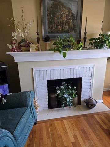 10720 W 62nd Street, Shawnee, KS 66203