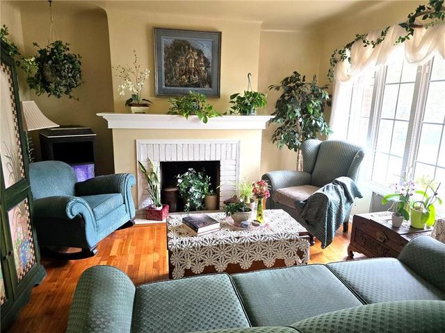 10720 W 62nd Street, Shawnee, KS 66203