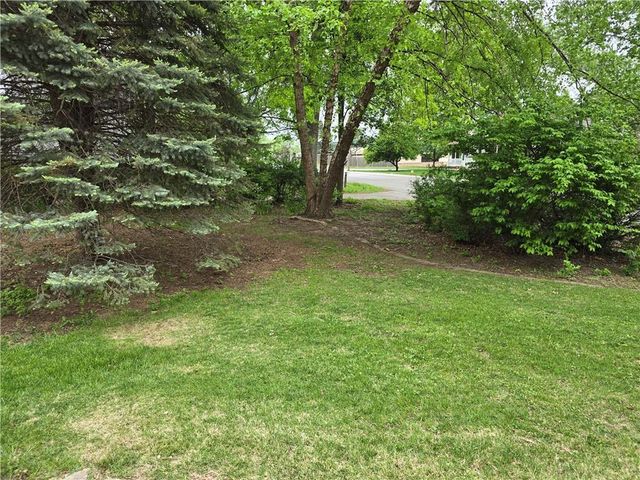 10720 W 62nd Street, Shawnee, KS 66203