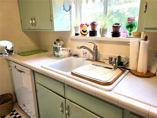10720 W 62nd Street, Shawnee, KS 66203