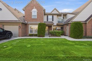 20656 Dunham Unit 18 Road, Clinton Charter Township, MI 48038