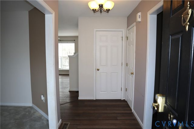 912 Scotch Pine Ct, Sandston, VA 23150