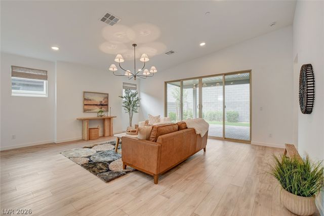 10151 Evergreen Pine Street, Las Vegas, NV 89166