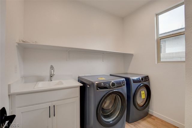 10151 Evergreen Pine Street, Las Vegas, NV 89166