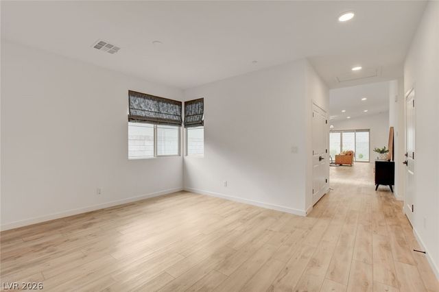 10151 Evergreen Pine Street, Las Vegas, NV 89166