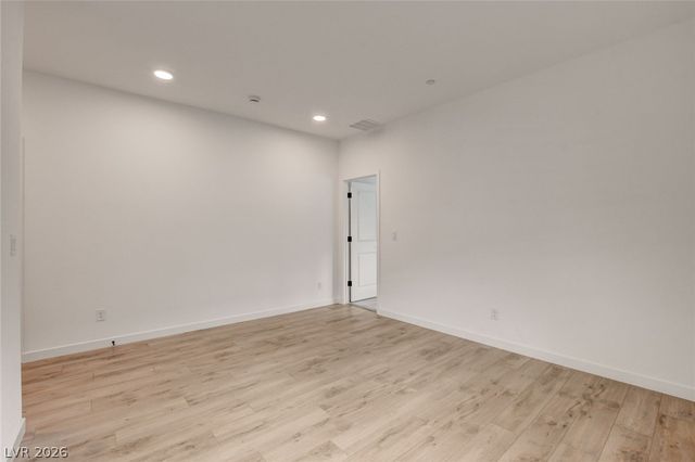 10151 Evergreen Pine Street, Las Vegas, NV 89166