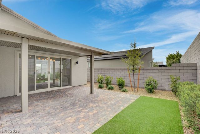 10151 Evergreen Pine Street, Las Vegas, NV 89166
