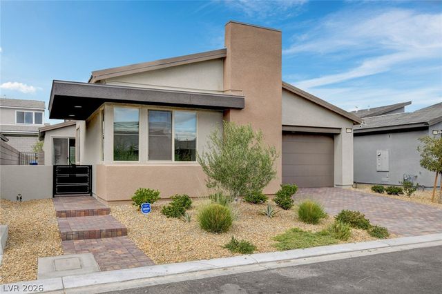 10151 Evergreen Pine Street, Las Vegas, NV 89166