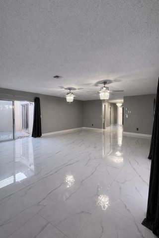 6770 Dupere Lane, Lake Worth, FL 33467