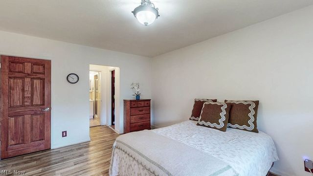 13800 Fairhill Road 512, Shaker Heights, OH 44120