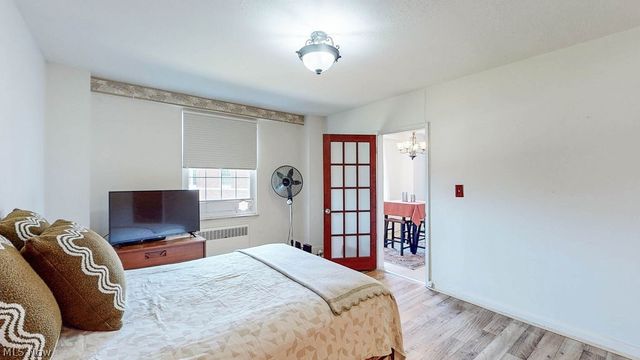 13800 Fairhill Road 512, Shaker Heights, OH 44120