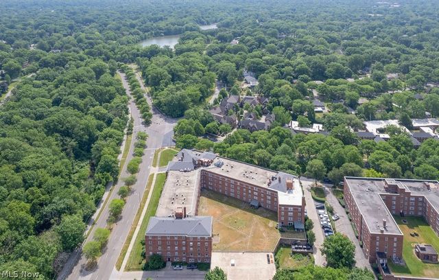 13800 Fairhill Road 512, Shaker Heights, OH 44120