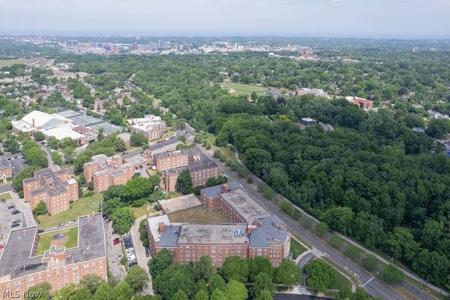 13800 Fairhill Road 512, Shaker Heights, OH 44120