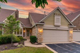 868 Island Court, Deerfield, IL 60015