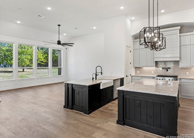 26643 White Eagle, San Antonio, TX 78260