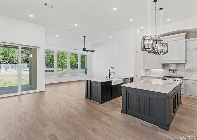 26643 White Eagle, San Antonio, TX 78260