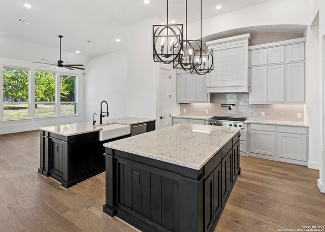 26643 White Eagle, San Antonio, TX 78260