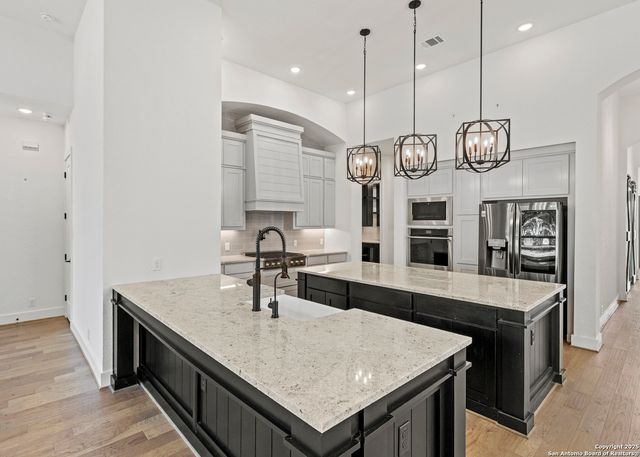 26643 White Eagle, San Antonio, TX 78260