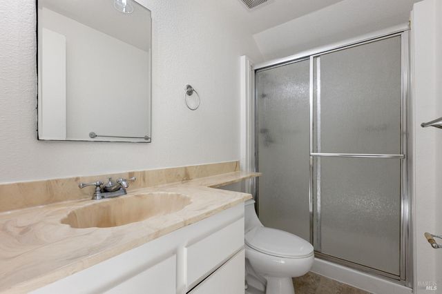 570 Berkeley Way, Fairfield, CA 94533