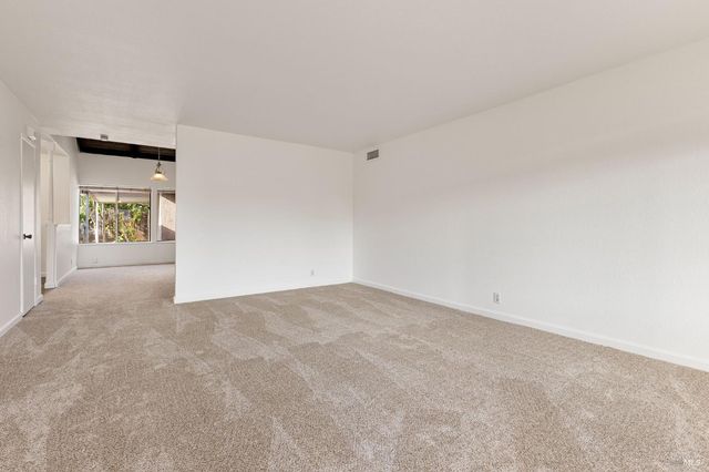 570 Berkeley Way, Fairfield, CA 94533