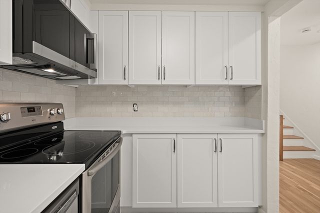 23 Skinners Path 23, Marblehead, MA 01945