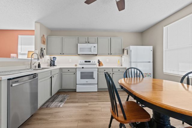 1708 Sierra Meadow Lane, Fort Worth, TX 76247