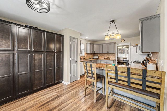 1448 Cynthia Court, Schererville, IN 46375