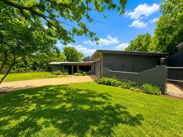 705 10th Street, Mineral Wells, TX 76067
