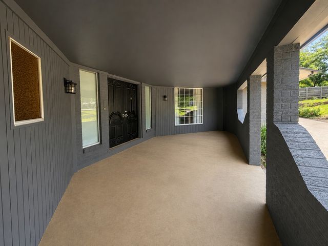705 10th Street, Mineral Wells, TX 76067