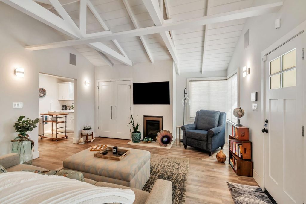 131 Carmel Avenue, Pacifica, CA 94044