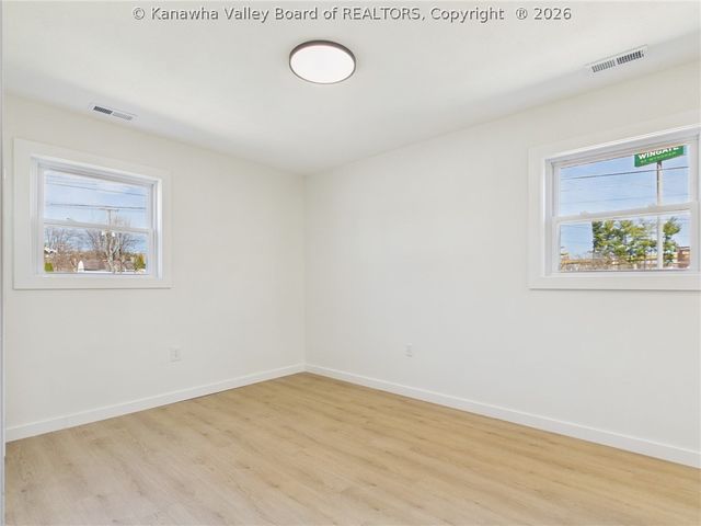 434 Brook Circle, Hurricane, WV 25526