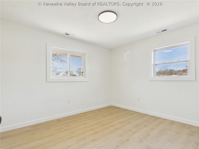 434 Brook Circle, Hurricane, WV 25526