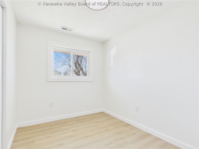 434 Brook Circle, Hurricane, WV 25526