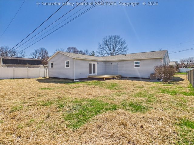 434 Brook Circle, Hurricane, WV 25526