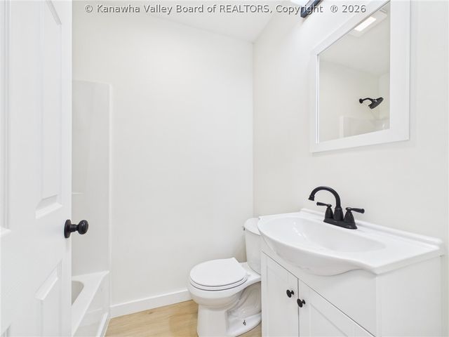 434 Brook Circle, Hurricane, WV 25526