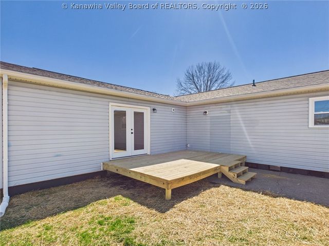 434 Brook Circle, Hurricane, WV 25526