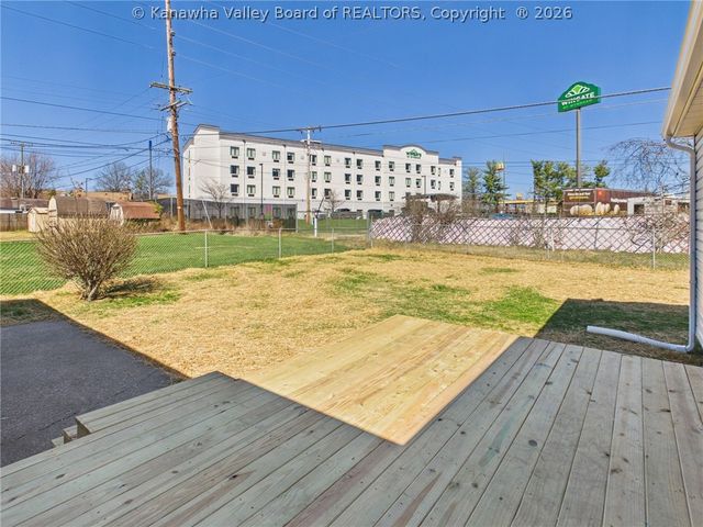 434 Brook Circle, Hurricane, WV 25526