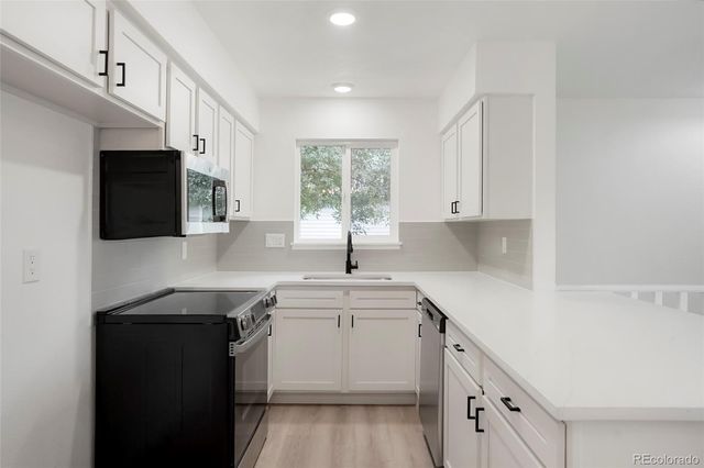 3351 S Field Street 149, Lakewood, CO 80227