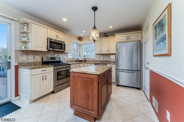 204 Aldin Road, Greenwich Twp., NJ 08886