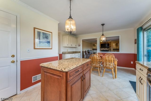 204 Aldin Road, Greenwich Twp., NJ 08886