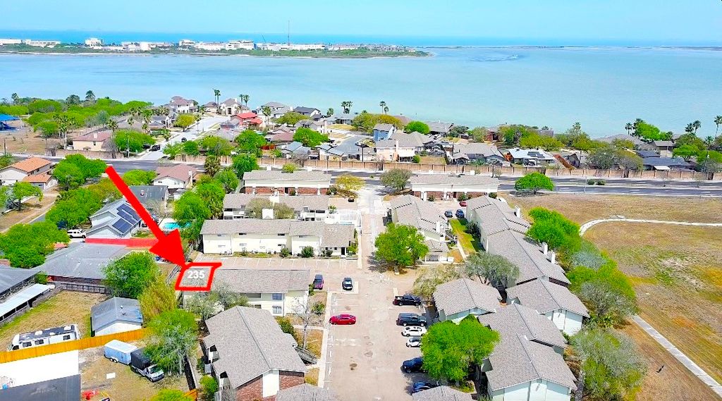 1011 Ennis Joslin 235, Corpus Christi, TX 78412 — exterior