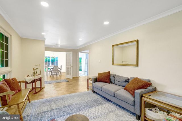 8527 PARLIAMENT DR, Springfield, VA 22151